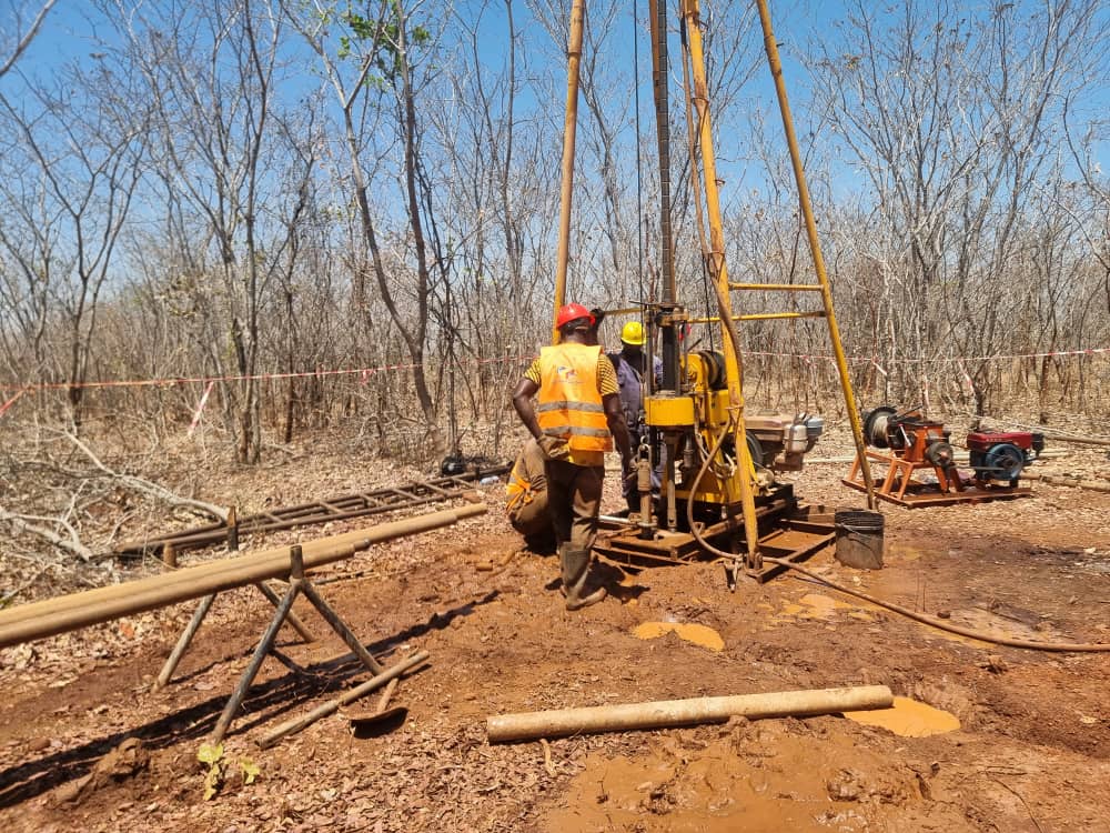 JUKRIS drilling rig conducting mineral exploration